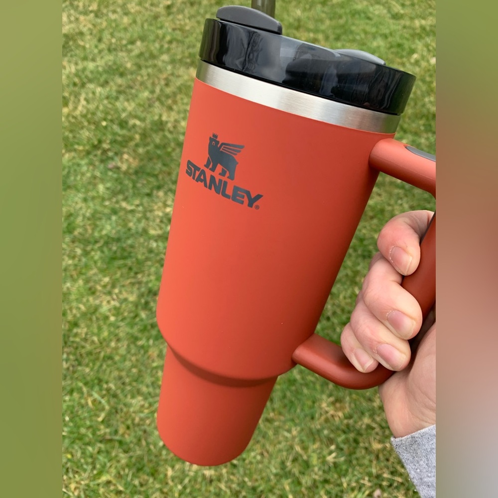 ✅NWT Stanley Adventure 40oz StainlessSteel Quencher Tumbler Red Rust Soft Matte